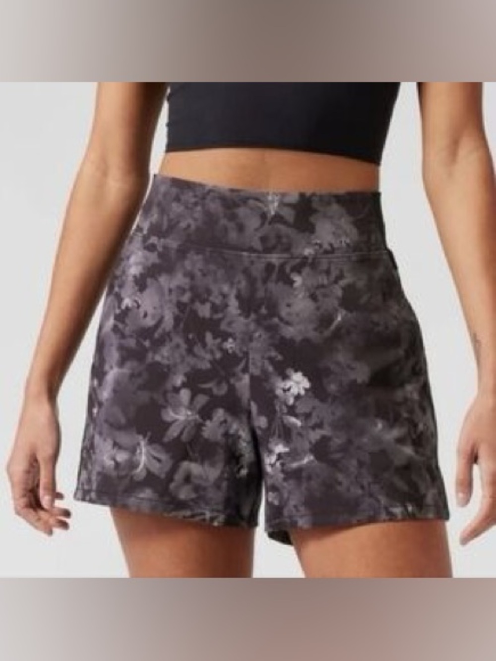 Athleta Brooklyn Printed Shorts Gray Floral Size 8